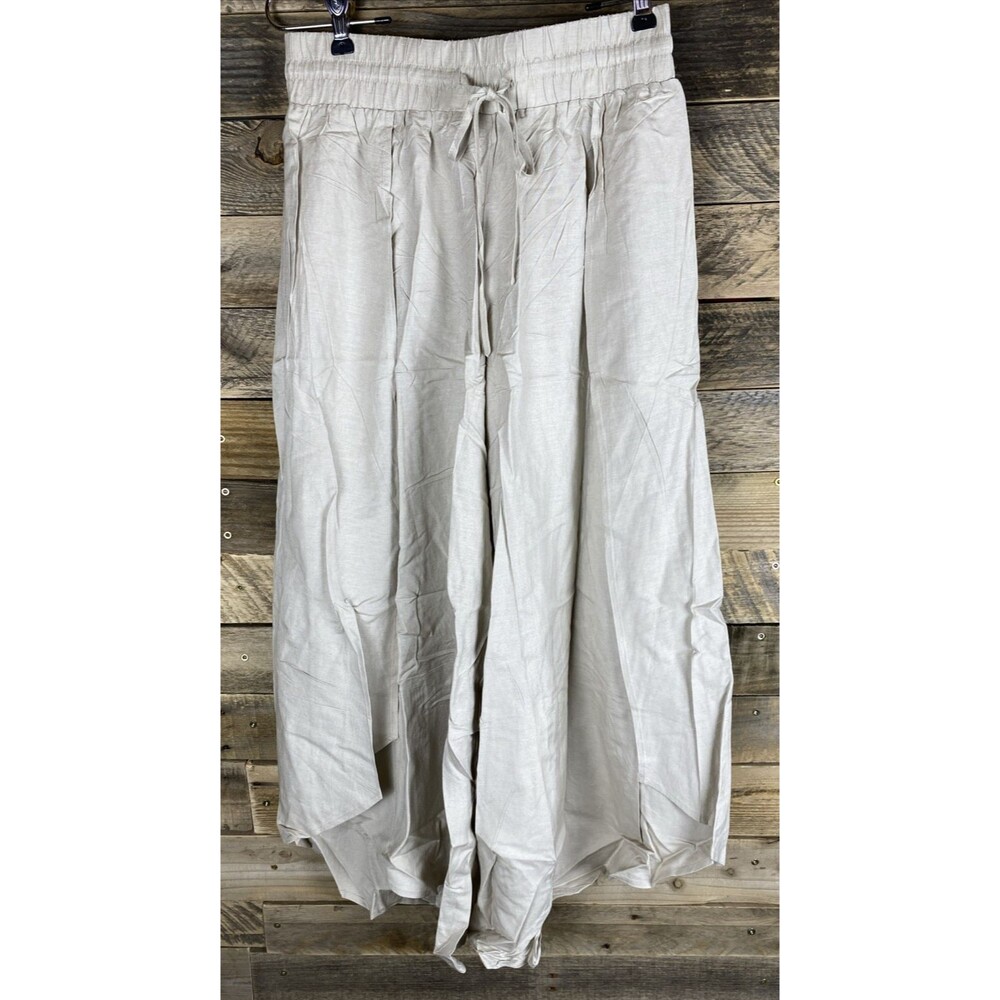 Women's Cream Capris